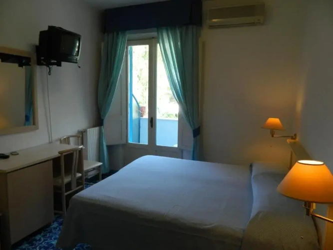 Standard Quadruple room with balcony