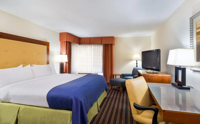 Delta Hotels by Marriott Colonial Heights