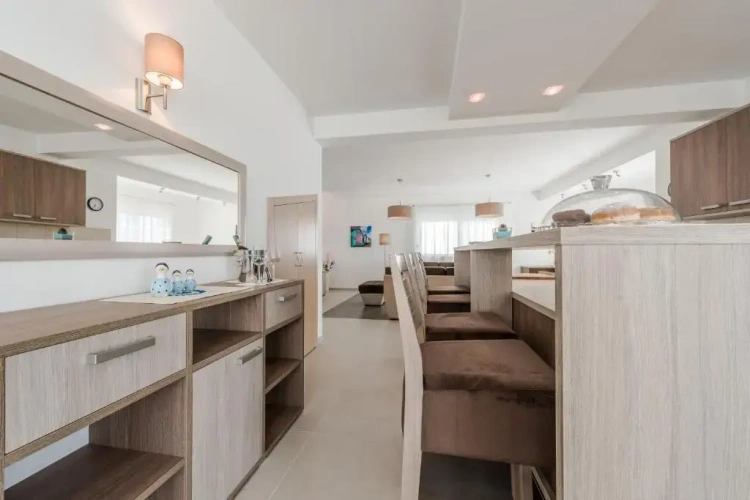 4 Bedrooms Villa with sea view