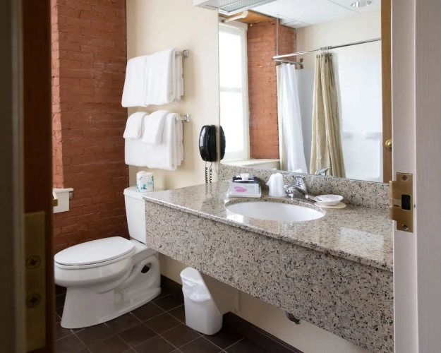 Standard Double room with street view
