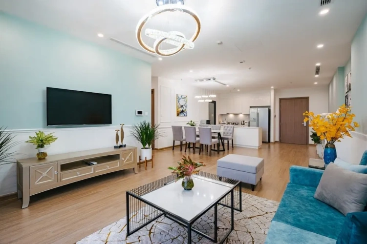4 Bedrooms Executive Apartment