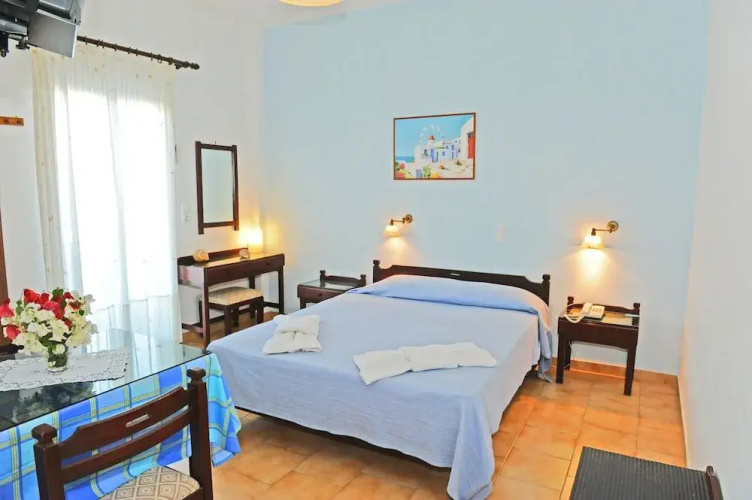 Tilemachos Rooms & Studios