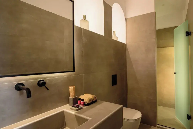 Elia Caldera Suites