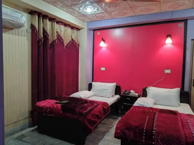 Executive Lodges