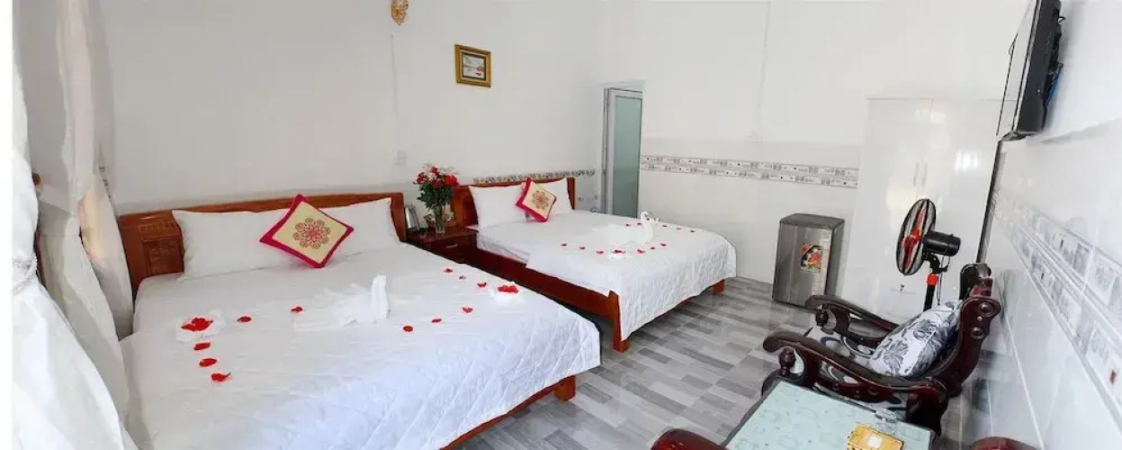 Bien Lac Homestay