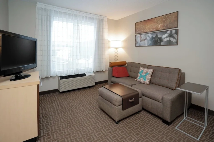 1 Bedroom Suite