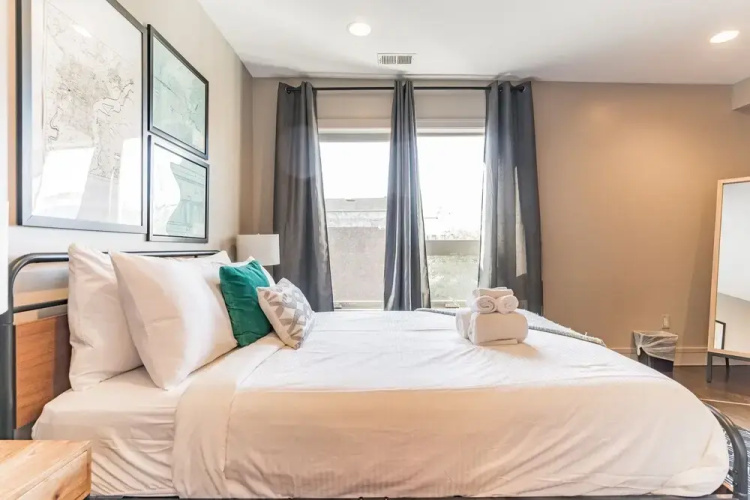 846 N 15th St