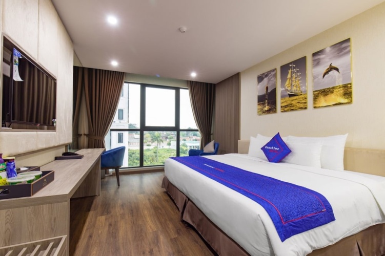 Deluxe Double room with city view