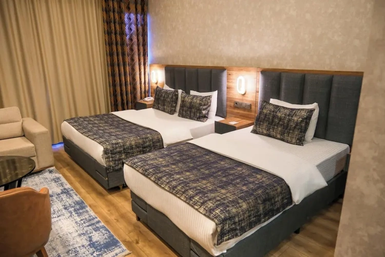 Superior Triple room