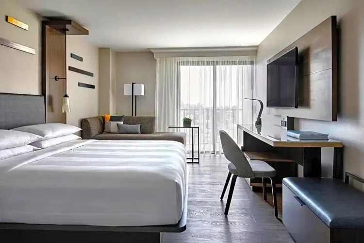 Double Guest room with balcony and with pool view