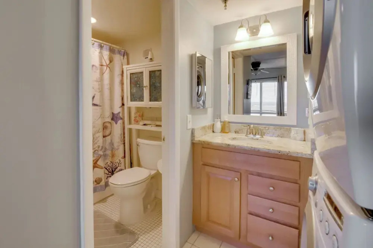 Waterfront Hudson Condo w/ Amenity Access!
