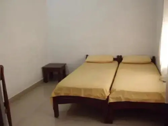 Hebron Inn
