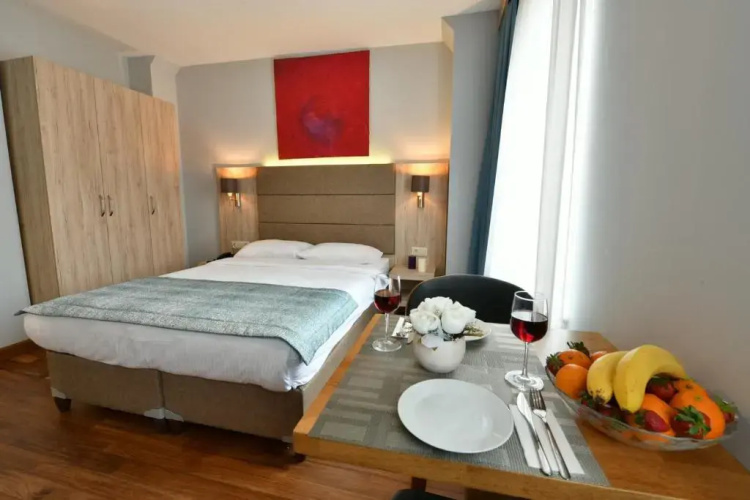 Andi Hotel