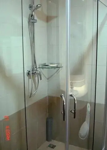 Jiutelong Hotel