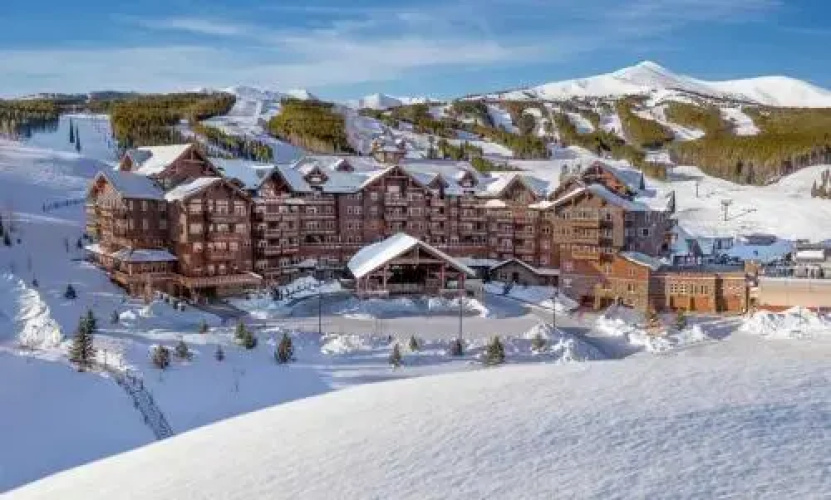 One Ski Hill Place 8307 - Ski-In/Ski-Out by RedAwning