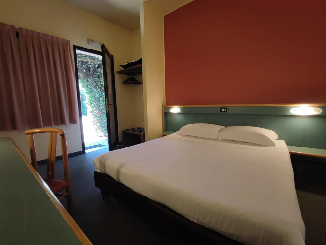 Stay Hotel