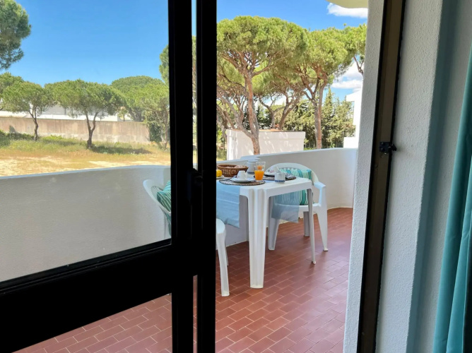 Vilamoura Cosy 3 With Pool by Homing