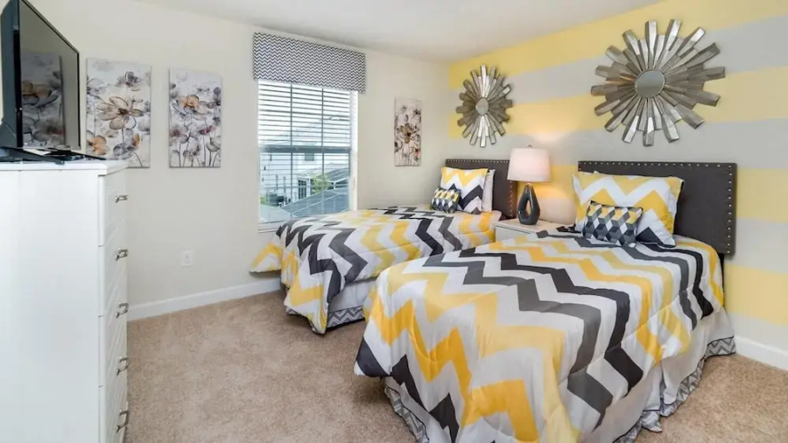 9045 Dogleg Drive