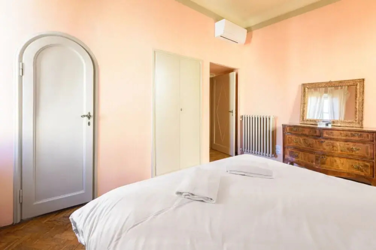 Ponte Vecchio 3 bedrooms by Mmega