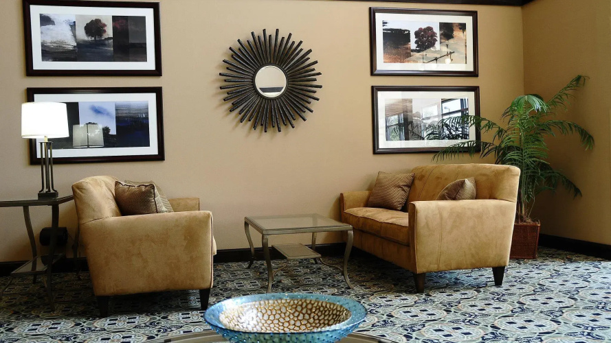 Holiday Inn Express & Suites Delafield by IHG