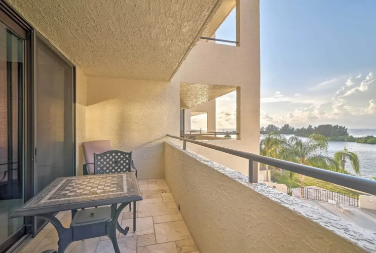 Gulf-view Hudson Condo in Waterfront Resort!