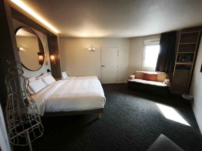 Standard Triple room