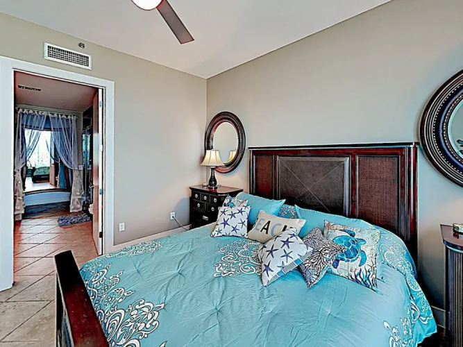 24 Edwards - 2 Br Condo