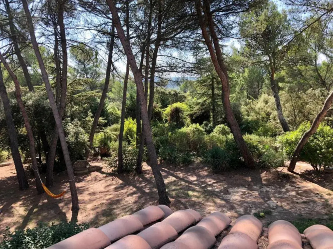Maisonnette Dans Le Luberon - Bois Romay