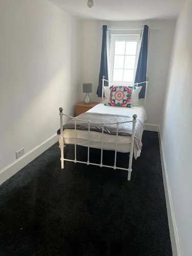 Cozy Gogarstone Cottage in Newbridge