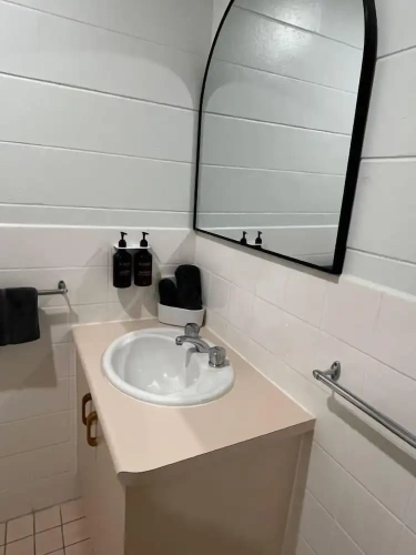 Deluxe Twin room with pool view