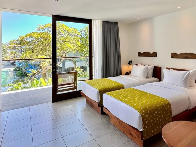 Twin Studio with balcony and with pool view