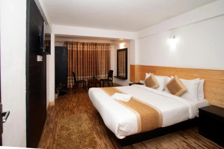 Deluxe Double room with view
