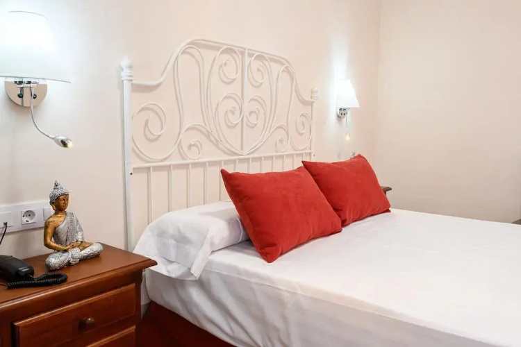 H28 Camas Hotel