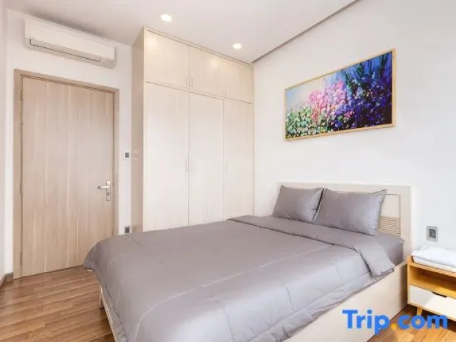 3 Bedrooms Apartment with balcony