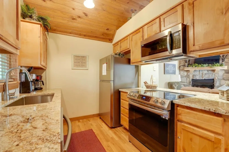 2 Bedrooms Cottage