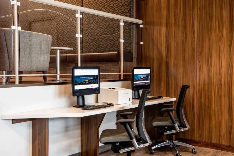 Clarion Hotel & Suites