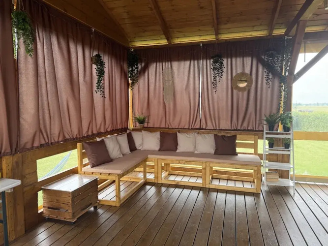 Holiday Homes With Pool, Mielenko