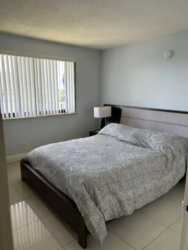 Golden Isles Hallandale Water view