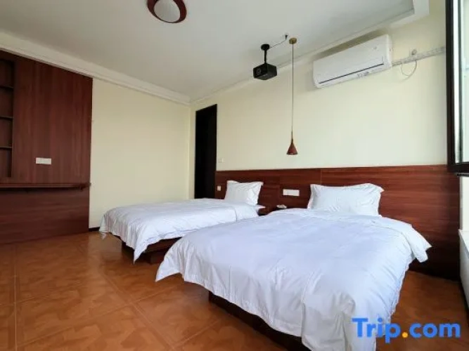 Standard Twin room with sea view