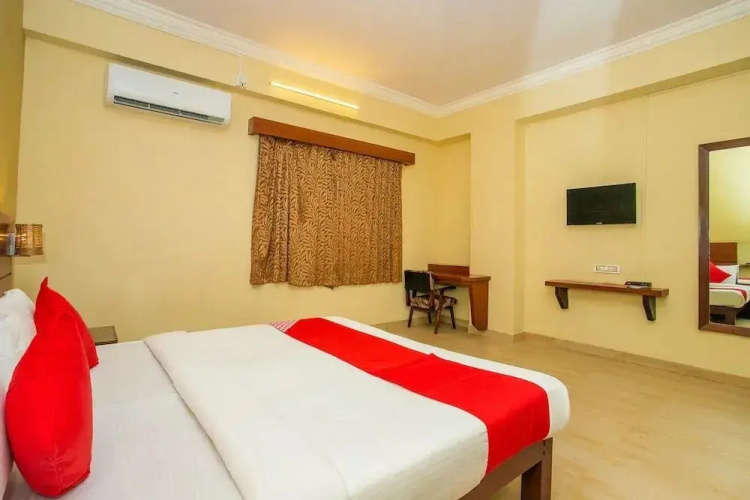 Hotel Janpath by OYO Rooms