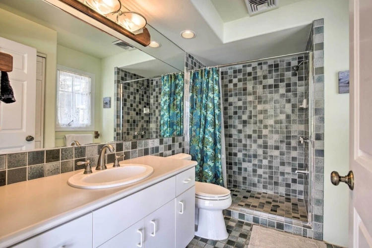 4 Bedrooms Cottage