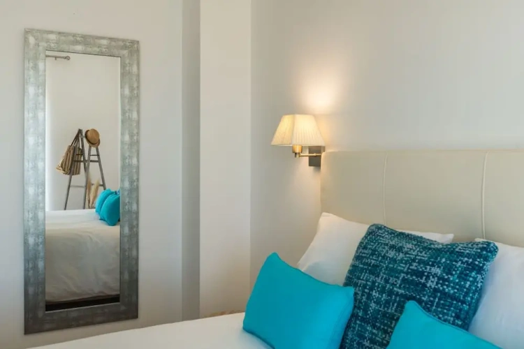 Suite with balcony and with garden view