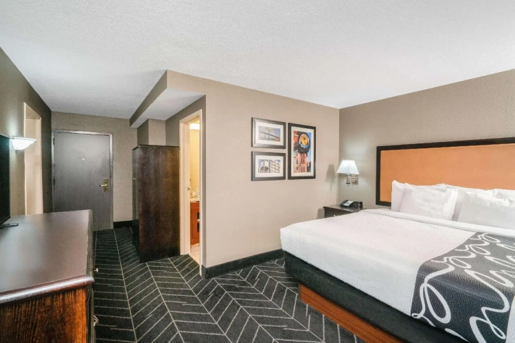 Deluxe Double Family Suite