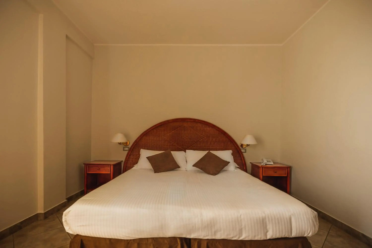 Hotel Ara Solis