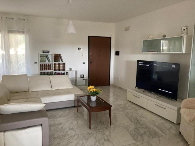 2 Bedrooms Cottage