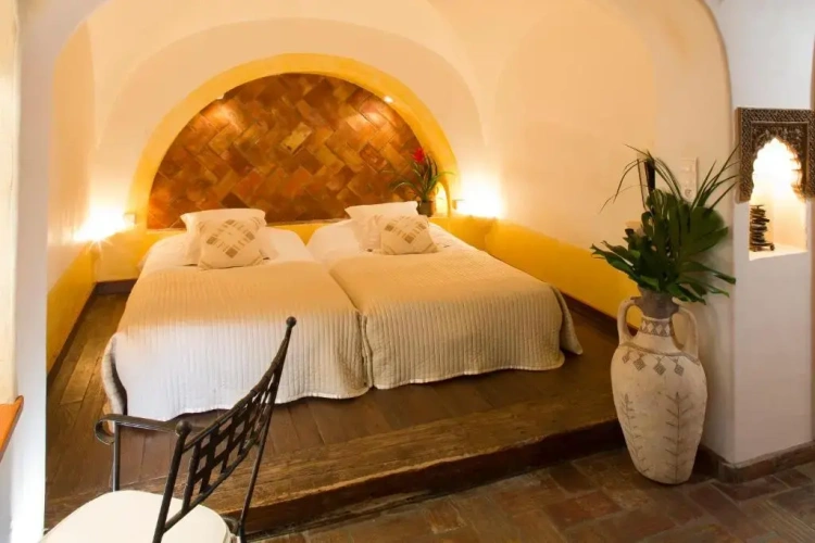 Suite with garden view