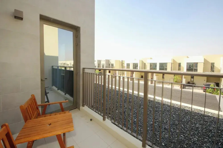 Spacious 3BHK Townhouse-Emaar South Golf