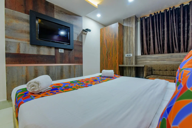 Fabhotel Middleton Desire