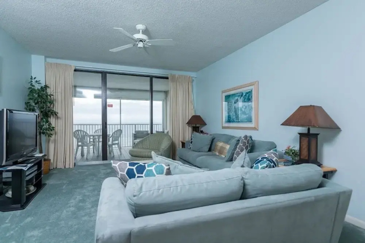 Pelican Pointe 1404 3 Bedroom Condo