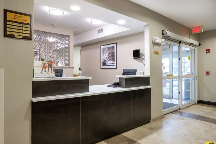 Candlewood Suites Windsor Locks Bradley Arpt by IHG